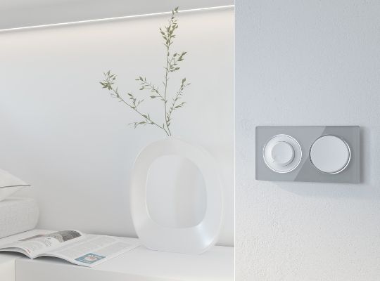 Стеклянные рамки серии Garda — стильная новинка от OneKeyElectro